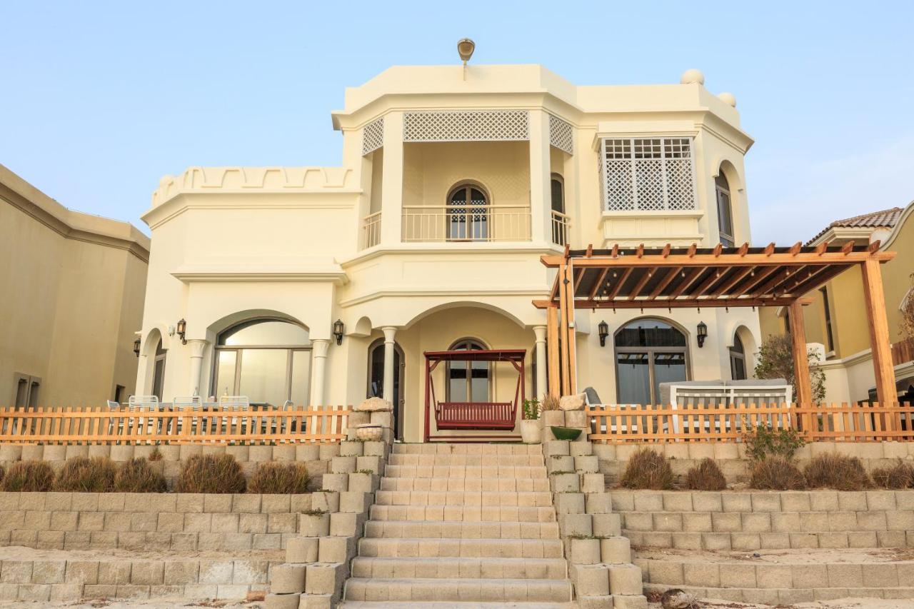 The S Holiday Homes - Stunning 5 Bedrooms Villa At The Palm Jumeirah With Private Beach And Pool 迪拜 外观 照片
